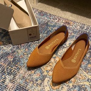 Like New Rothy’s Fawn Points